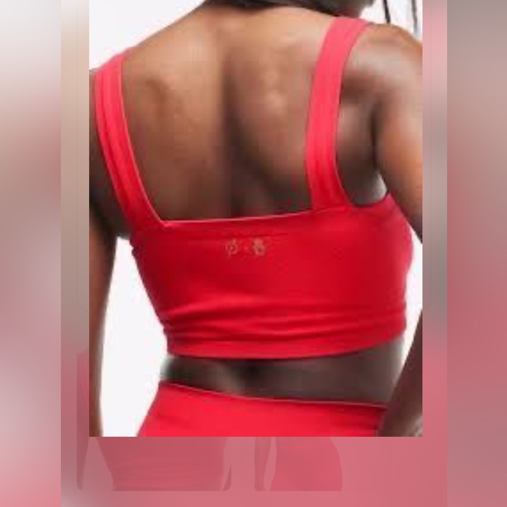 Peloton x Spiritual Gangster Red Square-Neck Sports Bra NWT Size M/L
